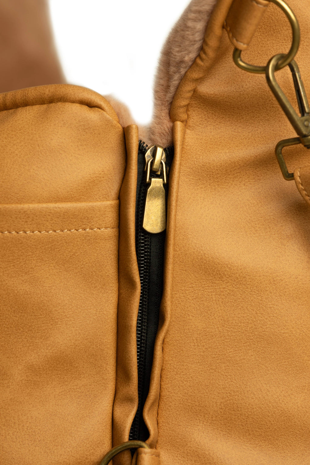 Noah & Paw Orthopedic Car Seat Carrier | Camel Vegan Leather